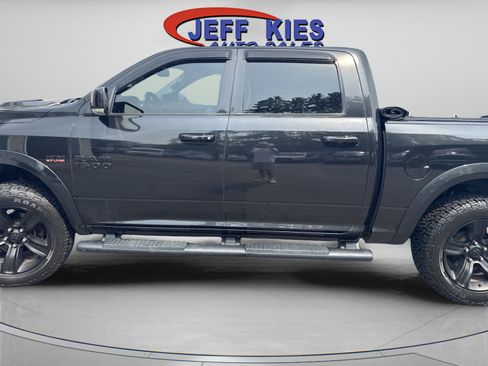 Used 2017 RAM 1500 Sport w/ Black Ram 1500 Sport Group AWD/4WD image 8