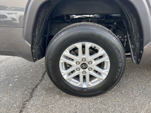 Used 2024 Toyota Tundra SR5 image 10