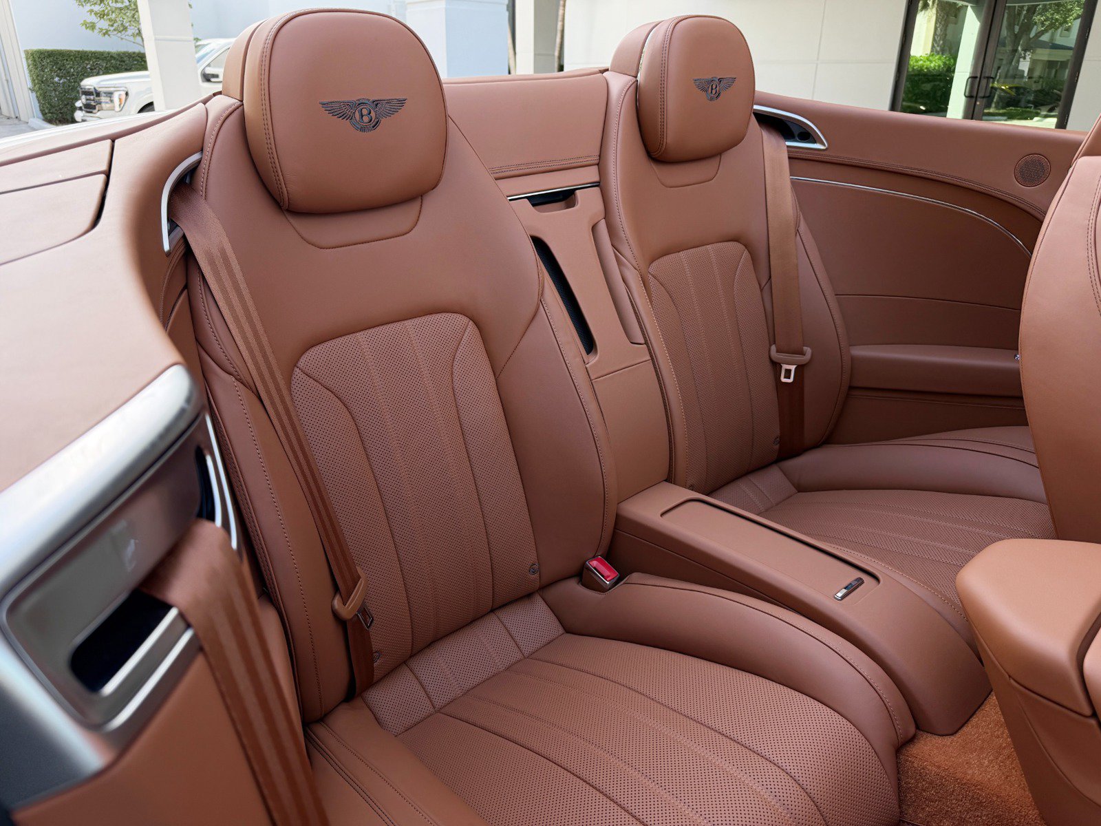 Used 2024 Bentley Continental GT V8 AWD/4WD image 38