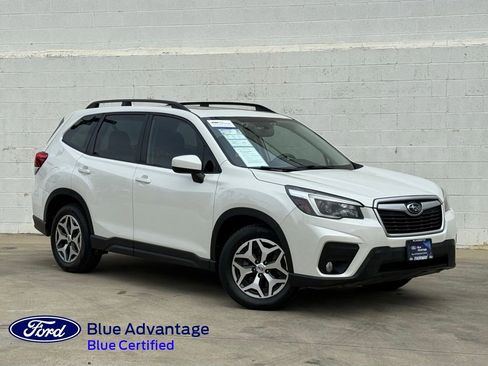 Used 2021 Subaru Forester Premium image 1