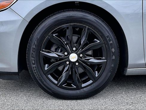 Used 2023 Chevrolet Malibu LT FWD image 9