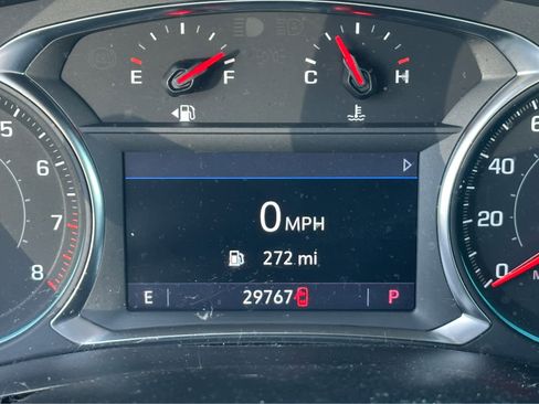 Used 2023 Chevrolet Traverse LT AWD/4WD image 24