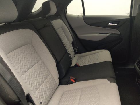 Used 2022 Chevrolet Equinox LS w/ LS Convenience Package FWD image 19