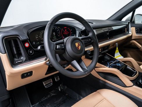 New 2026 Porsche Cayenne S AWD/4WD image 15
