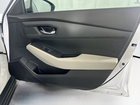 Used 2025 Honda Accord LX image 30