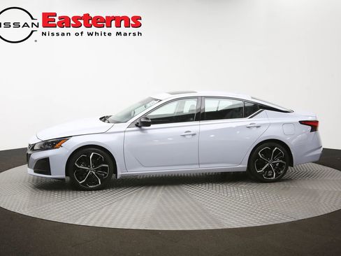 Used 2023 Nissan Altima 2.5 SR w/ SR Premium Package FWD image 59
