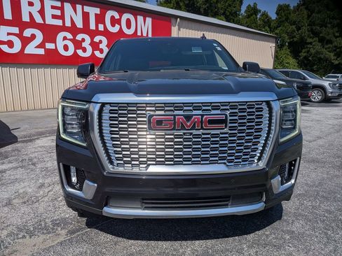 Used 2024 GMC Yukon Denali w/ Advanced Technology Package AWD/4WD image 7