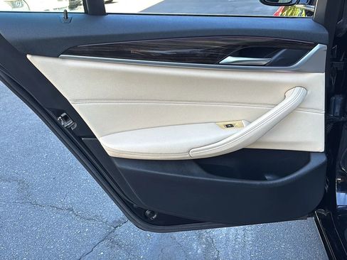 Used 2019 BMW 530i xDrive w/ Convenience Package image 16