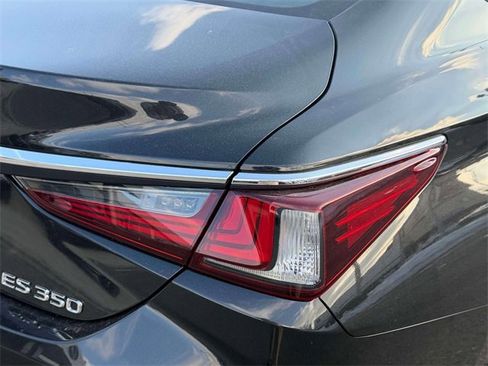 Certified 2023 Lexus ES 350 w/ Premium Package image 13