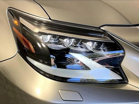 Used 2022 Lexus GX 460 Luxury w/ Accessory Package AWD/4WD image 26