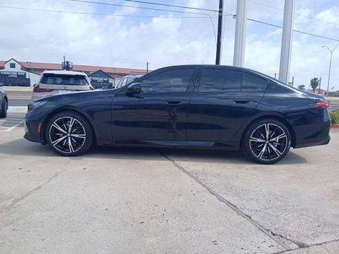 New 2026 BMW 530i w/ M Sport Package RWD image 6