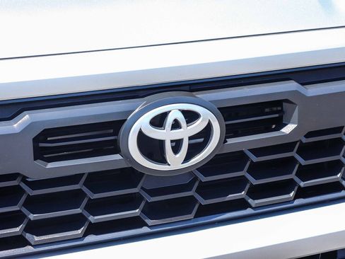 Certified 2024 Toyota Tacoma TRD Off-Road w/ TRD Off Road Upgrade Package AWD/4WD image 13