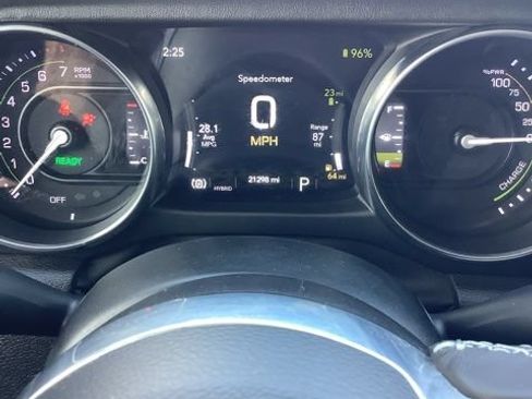 Used 2023 Jeep Wrangler Unlimited Sahara w/ Cold Weather Group AWD/4WD image 17