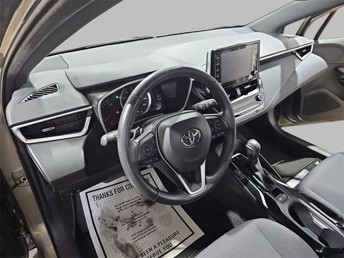 Used 2020 Toyota Corolla SE image 19