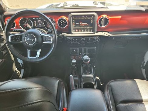 Used 2018 Jeep Wrangler Rubicon AWD/4WD image 14