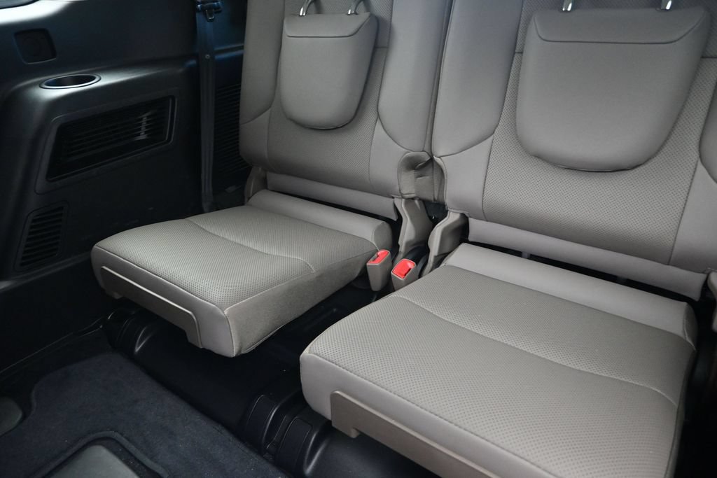 Used 2023 Lexus GX 460 Premium w/ Premium Package AWD/4WD image 17