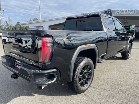New 2026 GMC Sierra 2500 AT4 w/ Technology Package AWD/4WD image 5