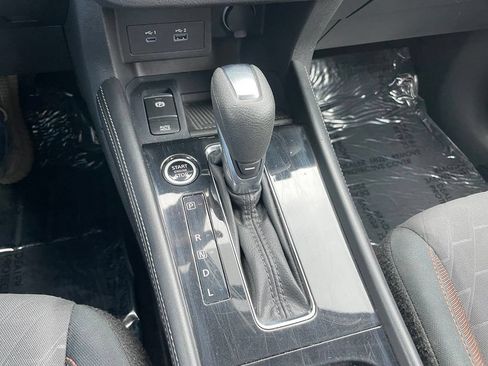 Used 2024 Nissan Kicks SR FWD image 13