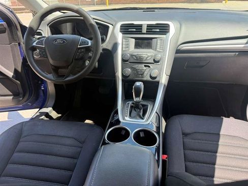 Used 2013 Ford Fusion SE FWD image 12