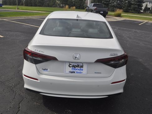 Certified 2025 Honda Civic Sport Touring image 6