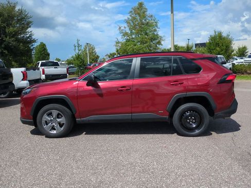 Certified 2024 Toyota RAV4 LE AWD/4WD image 3