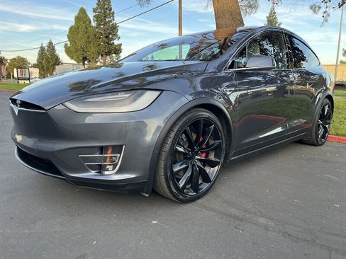 Used 2016 Tesla Model X Performance image 7