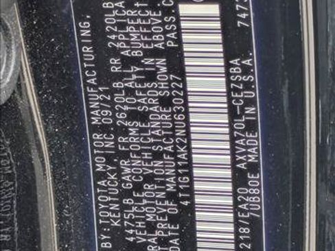 Used 2022 Toyota Camry SE FWD image 16