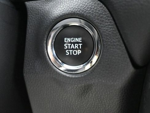 Used 2025 Toyota RAV4 XLE w/ Convenience Package FWD image 29