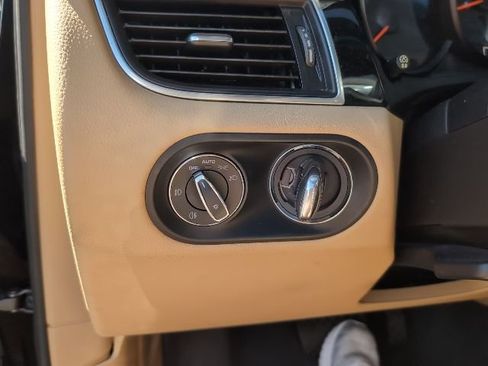 Used 2018 Porsche Macan image 20