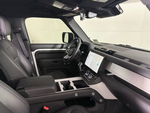 New 2026 Land Rover Defender 110 X-Dynamic SE AWD/4WD image 33