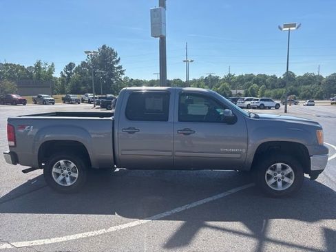 Used 2013 GMC Sierra 1500 SLT w/ SLT Convenience Package image 2