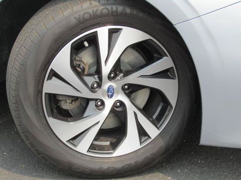 Used 2022 Subaru Legacy Premium AWD/4WD image 5