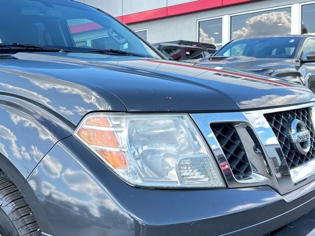 Used 2015 Nissan Frontier SV w/ SV Value Truck Package RWD image 14