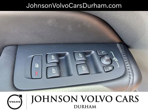 Used 2023 Volvo XC60 B5 Core w/ Climate Package AWD/4WD image 21