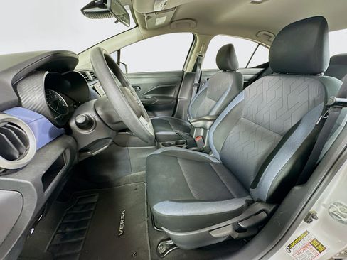 Used 2023 Nissan Versa SV image 13