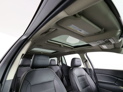 Used 2019 GMC Acadia Denali w/ Technology Package AWD/4WD image 38