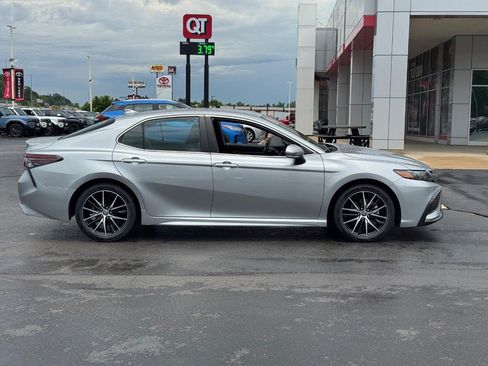 Certified 2023 Toyota Camry SE FWD image 2