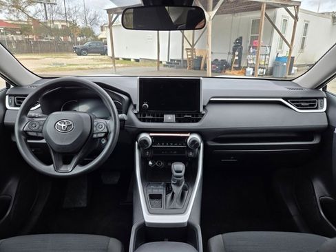Used 2025 Toyota RAV4 LE image 24