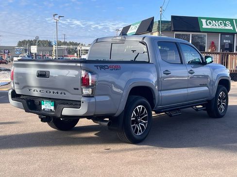Used 2020 Toyota Tacoma TRD Sport w/ TRD Premium Sport Package image 8