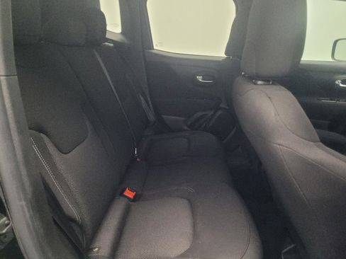 Used 2020 Jeep Renegade Sport FWD image 19