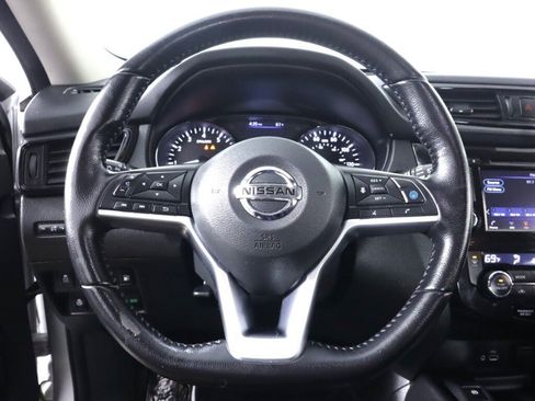 Used 2020 Nissan Rogue SV w/ Sun & Sound Touring Package AWD/4WD image 13