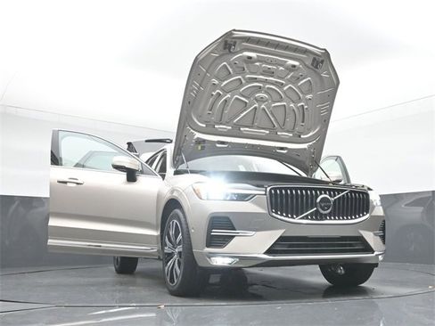 Used 2023 Volvo XC60 B5 Plus w/ Protection Package image 54