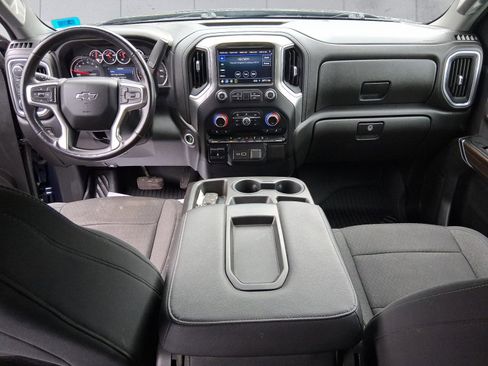 Used 2021 Chevrolet Silverado 1500 RST image 11