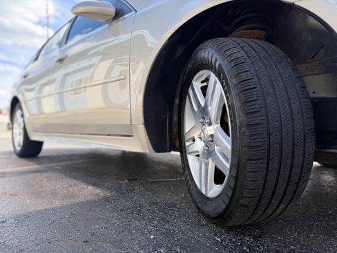 Used 2012 Chevrolet Impala LT FWD image 33