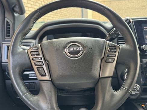 Used 2024 Nissan Titan SV w/ SV Bronze Edition Package image 39