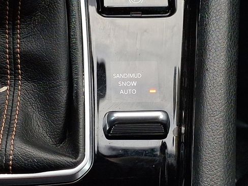 Certified 2022 Jeep Compass Limited image 21