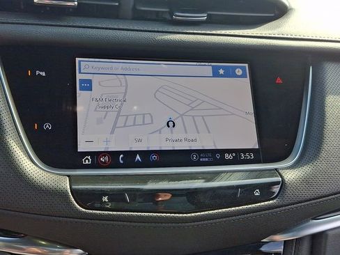 Used 2025 Cadillac XT5 Premium Luxury image 8