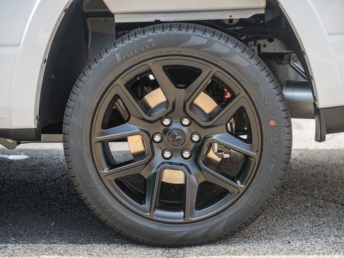 New 2026 RAM 1500 Laramie AWD/4WD image 21