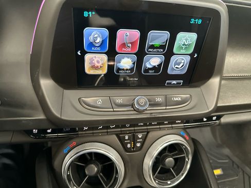 Used 2017 Chevrolet Camaro SS image 25