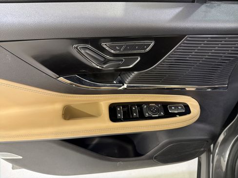 Used 2022 Lincoln Corsair Reserve w/ Elements Package image 15